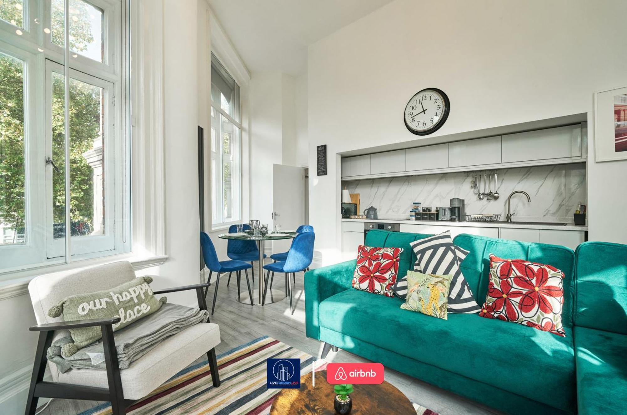 Last-Minute Specials L Sleeps Up To 4 Guests L One-Bedroom Apartment With King Bed And High Ceilings Near Camden By Live London Short Lets & Serviced Accommodation エクステリア 写真