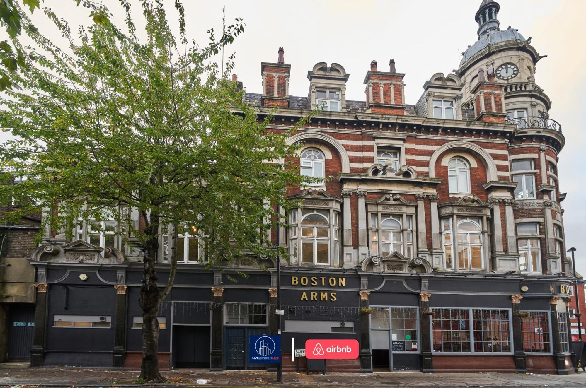 Last-Minute Specials L Sleeps Up To 4 Guests L One-Bedroom Apartment With King Bed And High Ceilings Near Camden By Live London Short Lets & Serviced Accommodation エクステリア 写真