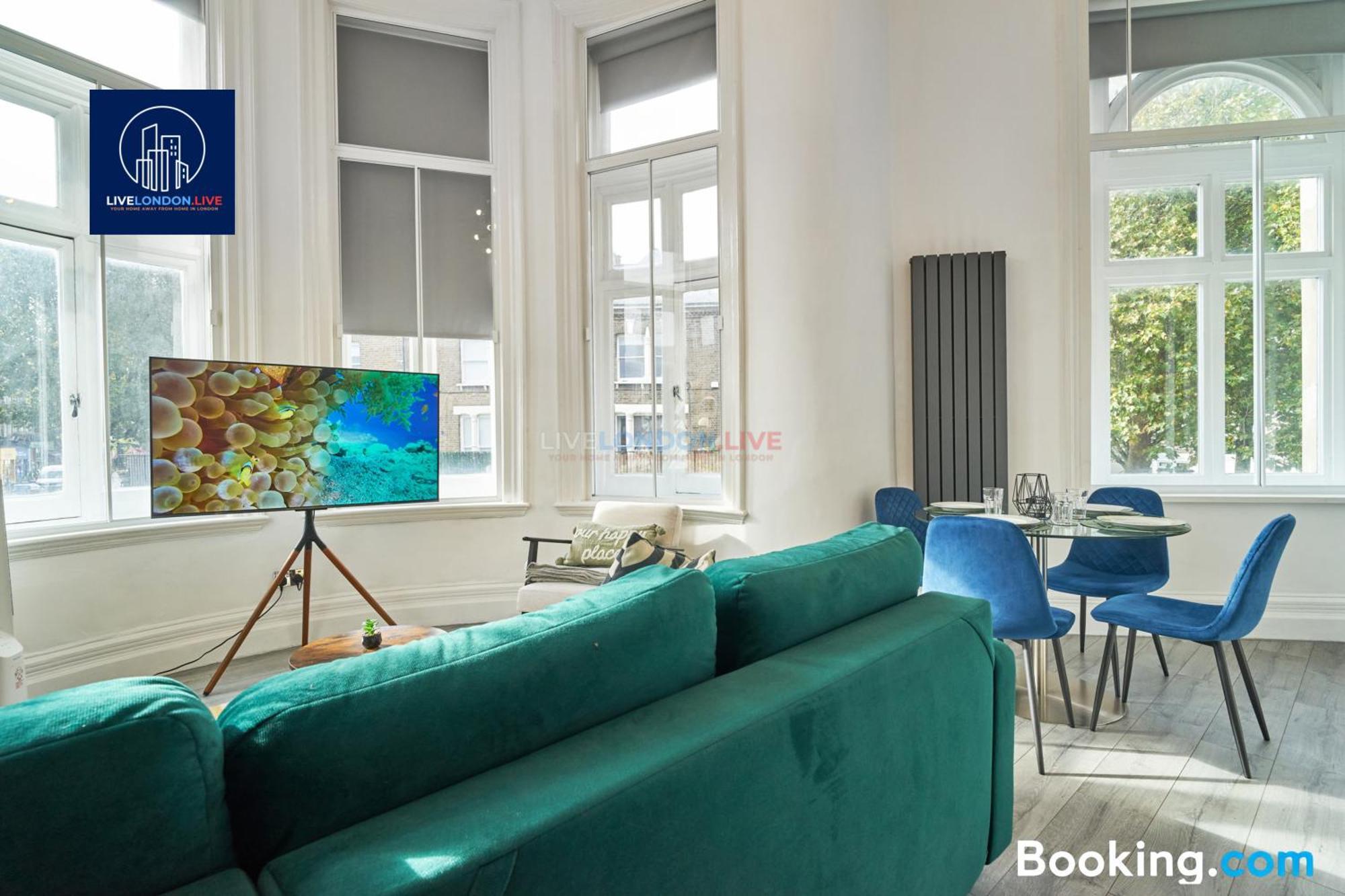 Last-Minute Specials L Sleeps Up To 4 Guests L One-Bedroom Apartment With King Bed And High Ceilings Near Camden By Live London Short Lets & Serviced Accommodation エクステリア 写真